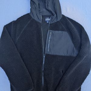 Worn once J Crew Sherpa jacket with hood. Large